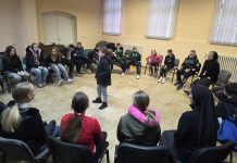 Milosrdne sestre Svetoga Križa posjetile župu u Pakracu