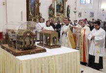 Relikvije sv. Male Terezije i njezinih svetih roditelja dočekane u požeškoj Katedrali